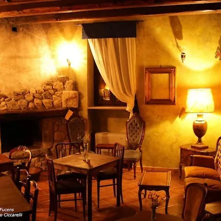 Lalchimista Del Borgo Massa d'Albe