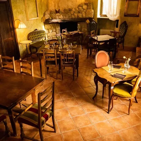 Lalchimista Del Borgo Bed & Breakfast Massa d'Albe