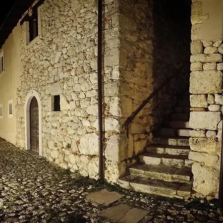 Lalchimista Del Borgo Bed & Breakfast